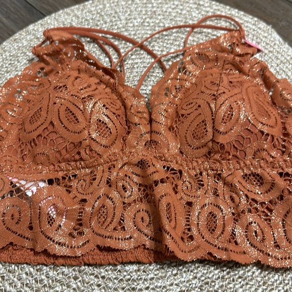 Victoria Secret bralette - Picture 2 of 3